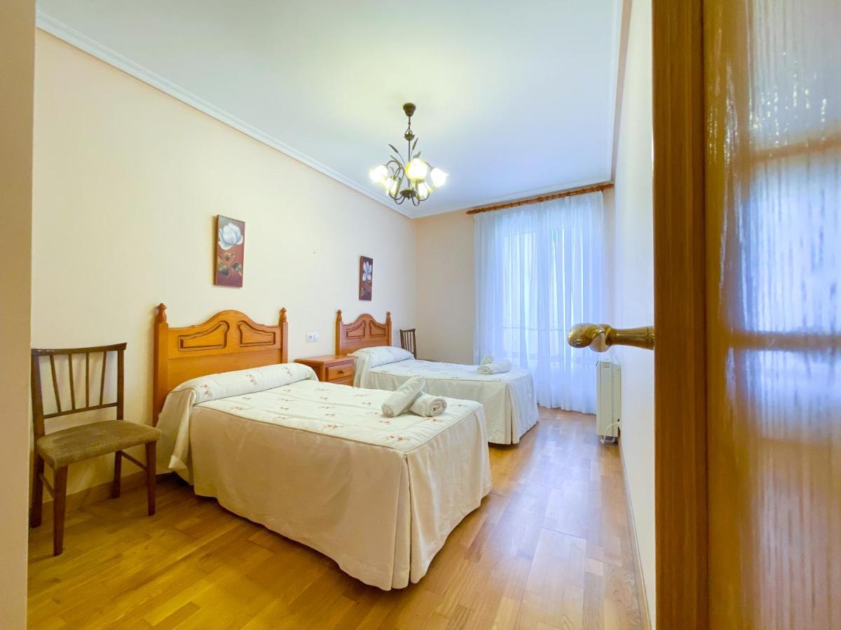 Vivienda Turistica Los Leones Berlanga de Duero Extérieur photo